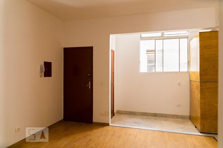 Sala de apartamento para alugar com 2 quartos, 70m² em Liberdade, São Paulo