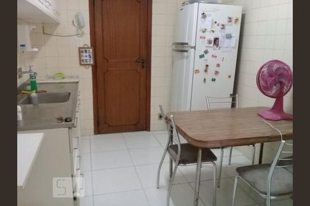 Apartamento para alugar com 130m², 3 quartos e 1 vagaCozinha 