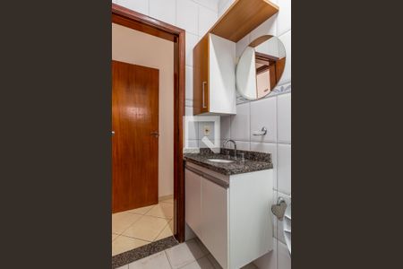 Casa à venda com 450m², 6 quartos e 4 vagasSuíte 2 - Banheiro