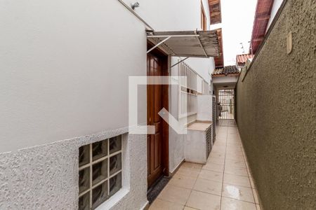 Casa à venda com 450m², 6 quartos e 4 vagasCorredor