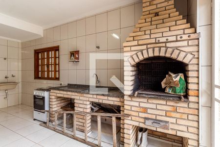 Casa à venda com 450m², 6 quartos e 4 vagasChurrasqueira