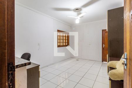 Casa à venda com 450m², 6 quartos e 4 vagasQuarto de Serviço