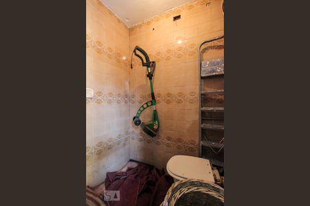 Casa à venda com 300m², 3 quartos e 3 vagasBanheiro de Serviço