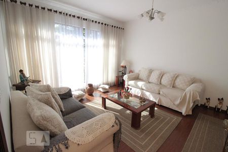 Sala de casa à venda com 3 quartos, 300m² em Vila Espanhola, São Paulo