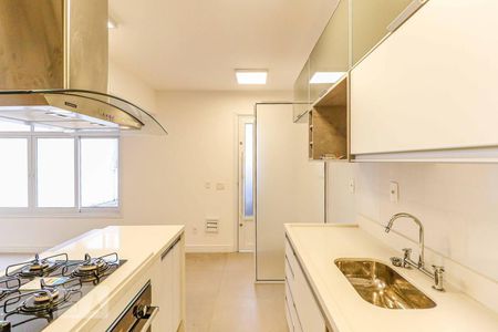 Cozinha de casa para alugar com 3 quartos, 90m² em Chácara Santo Antônio (zona Sul), São Paulo