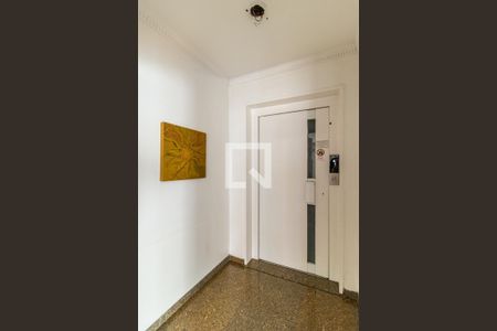 Entrada Privativa de apartamento à venda com 3 quartos, 210m² em Santa Cecília, São Paulo