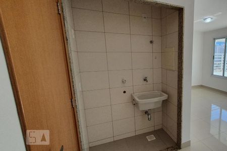 Studio para alugar com 35m², 1 quarto e 1 vaga Studio para alugar com 35m², 1 quarto e 1 vagaÁrea de Serviço