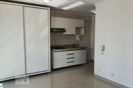 Quarto Suíte de kitnet/studio para alugar com 1 quarto, 35m² em Setor Bueno, Goiânia