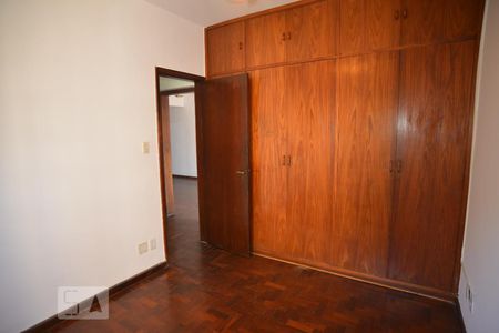 Quarto 1 de apartamento para alugar com 2 quartos, 78m² em Laranjeiras, Rio de Janeiro