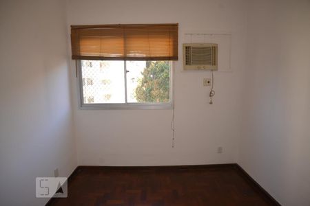 Quarto 1 de apartamento para alugar com 2 quartos, 78m² em Laranjeiras, Rio de Janeiro