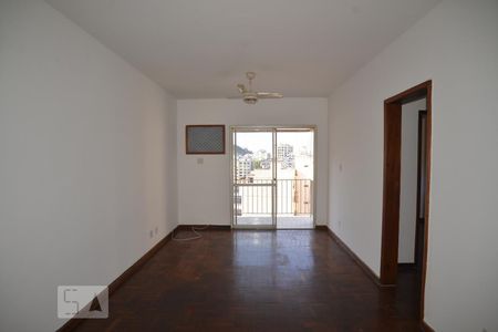 Sala de apartamento para alugar com 2 quartos, 78m² em Laranjeiras, Rio de Janeiro