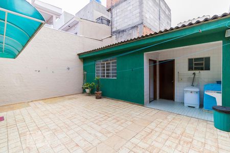 Casa à venda com 200m², 3 quartos e 4 vagas Casa à venda com 200m², 3 quartos e 4 vagasQuintal