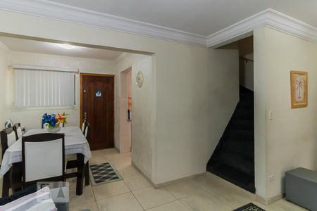 Casa à venda com 200m², 3 quartos e 4 vagas Casa à venda com 200m², 3 quartos e 4 vagasSala de Jantar