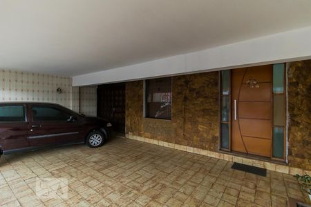 Casa à venda com 200m², 3 quartos e 4 vagas Casa à venda com 200m², 3 quartos e 4 vagasGaragem
