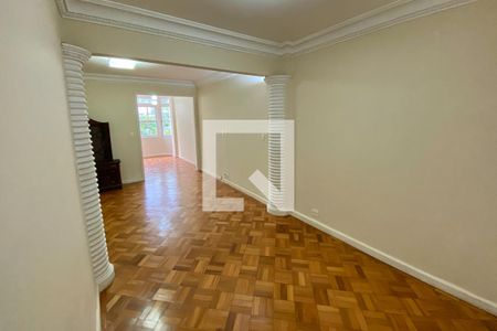Apartamento para alugar com 143m², 3 quartos e sem vaga Apartamento para alugar com 143m², 3 quartos e sem vagaSala