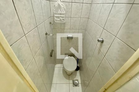 Apartamento para alugar com 143m², 3 quartos e sem vaga Apartamento para alugar com 143m², 3 quartos e sem vagaBanheiro de serviço