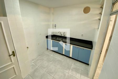 Apartamento para alugar com 143m², 3 quartos e sem vaga Apartamento para alugar com 143m², 3 quartos e sem vagaCozinha