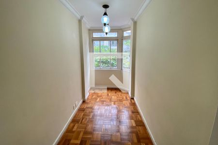 Apartamento para alugar com 143m², 3 quartos e sem vaga Apartamento para alugar com 143m², 3 quartos e sem vagaSala