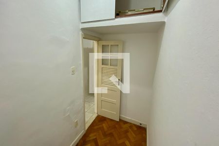 Apartamento para alugar com 143m², 3 quartos e sem vaga Apartamento para alugar com 143m², 3 quartos e sem vagaQuarto de Serviço 1
