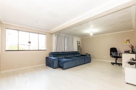 Casa à venda com 235m², 4 quartos e 2 vagasSala piso superior