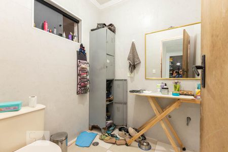 Casa à venda com 235m², 4 quartos e 2 vagasLavabo 