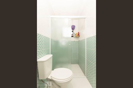 Casa à venda com 235m², 4 quartos e 2 vagasBanheiro 