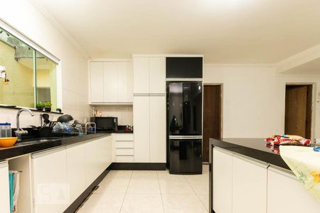 Casa à venda com 235m², 4 quartos e 2 vagasCozinha