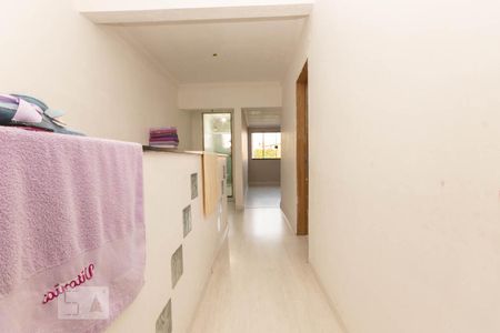 Casa à venda com 235m², 4 quartos e 2 vagasCorredor 