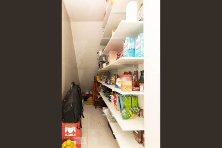 Casa à venda com 235m², 4 quartos e 2 vagasDespensa