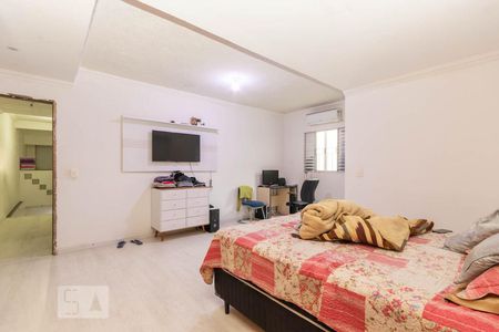 Suíte  de casa à venda com 4 quartos, 260m² em Vila Verde, São Paulo