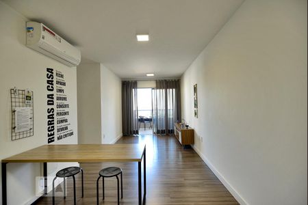 Sala de apartamento à venda com 2 quartos, 58m² em Água Branca, São Paulo