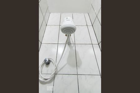 Chuveiro de casa para alugar com 3 quartos, 130m² em Guará I, Brasília