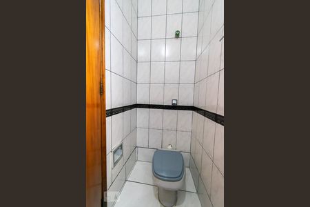 Banheiro 01 de casa para alugar com 3 quartos, 130m² em Guará I, Brasília