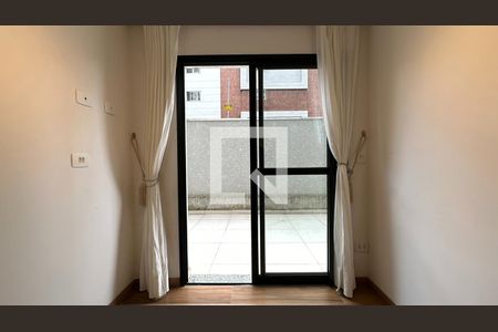 Sala de apartamento para alugar com 1 quarto, 50m² em Água Verde, Curitiba