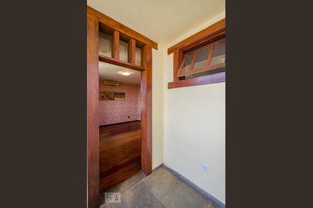 Casa à venda com 380m², 4 quartos e 4 vagasvaranda Suíte master