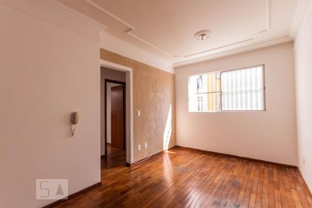 Sala de apartamento para alugar com 2 quartos, 65m² em Rio Branco, Belo Horizonte