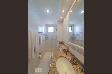 Apartamento para alugar com 62m², 2 quartos e 2 vagas Apartamento para alugar com 62m², 2 quartos e 2 vagasBanheiro