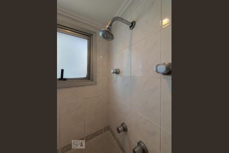 Apartamento para alugar com 62m², 2 quartos e 2 vagas Apartamento para alugar com 62m², 2 quartos e 2 vagasDetalhe do banheiro