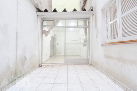 Apartamento para alugar com 90m², 2 quartos e sem vagaVaranda