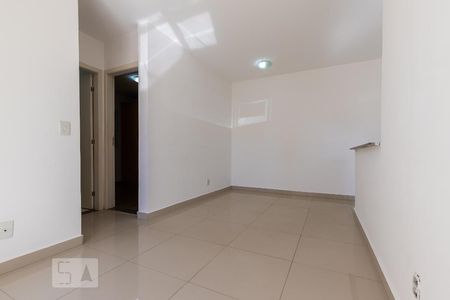 Sala de apartamento à venda com 2 quartos, 67m² em Vila Industrial, Campinas