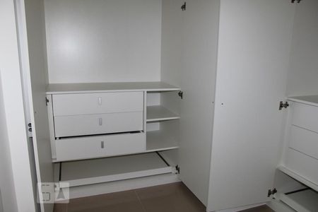 Apartamento à venda com 78m², 2 quartos e 1 vagaQuarto 2