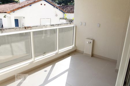 Apartamento à venda com 78m², 2 quartos e 1 vagaVaranda