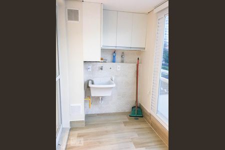 Studio para alugar com 30m², 1 quarto e 1 vaga Studio para alugar com 30m², 1 quarto e 1 vagaVaranda - Área de Serviço