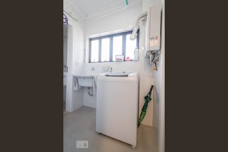 Apartamento para alugar com 71m², 2 quartos e 1 vagaÁrea de Serviço