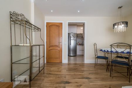 Sala de apartamento para alugar com 2 quartos, 71m² em Brooklin Paulista, São Paulo