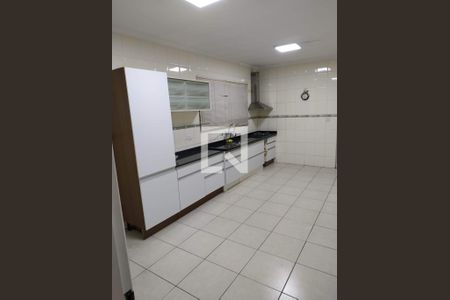 Casa à venda com 270m², 3 quartos e 2 vagasCozinha