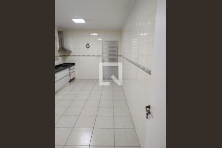 Casa à venda com 270m², 3 quartos e 2 vagasCozinha