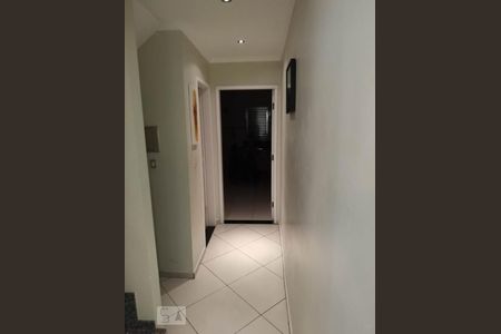 Casa à venda com 270m², 3 quartos e 2 vagasCorredor
