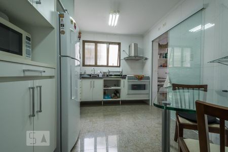 Cozinha de apartamento para alugar com 3 quartos, 147m² em Brooklin Paulista, São Paulo