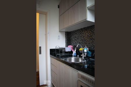 Cozinha de kitnet/studio para alugar com 1 quarto, 33m² em Menino Deus, Porto Alegre